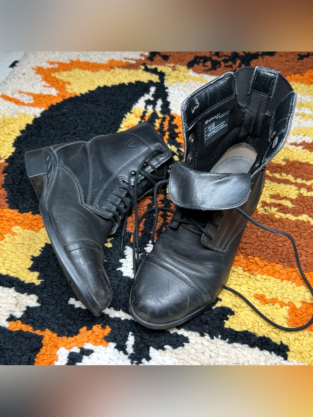 Cool Chick, ARIAT, Scout Paddock boots!!